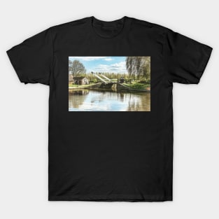 The Oxford Canal At Thrupp T-Shirt